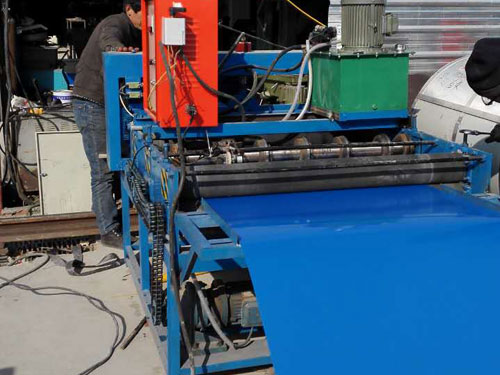 彩钢板成型机